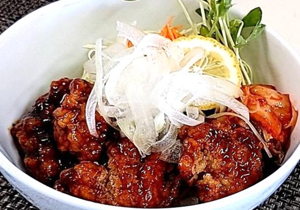 鶏唐揚げ丼