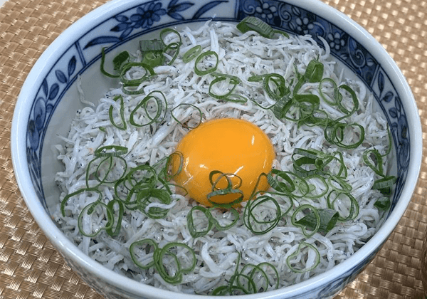 釜揚げしらす丼