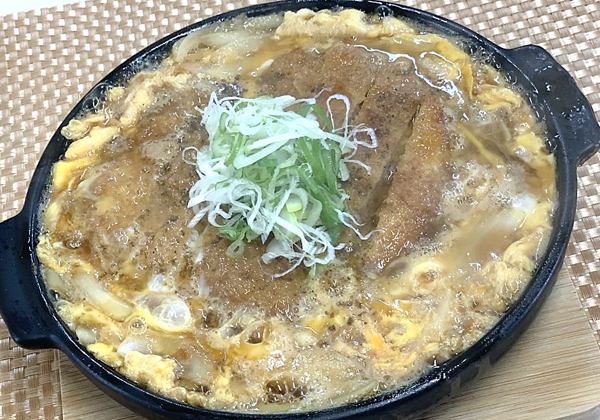 豚ヒレ煮カツ定食